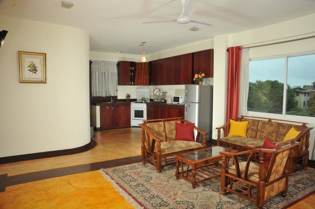 Prestige Court Residencies Otel Dehiwala-Mount Lavinia Dış mekan fotoğraf