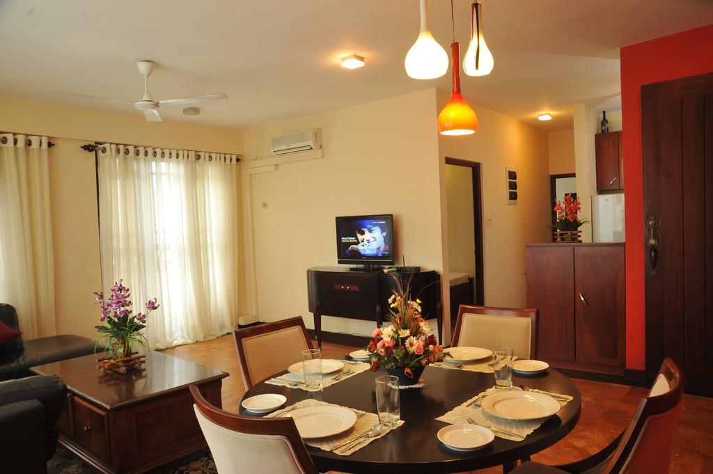 Prestige Court Residencies Otel Dehiwala-Mount Lavinia Dış mekan fotoğraf