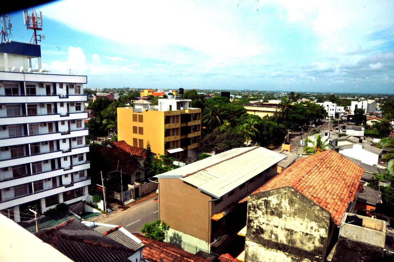 Prestige Court Residencies Otel Dehiwala-Mount Lavinia Dış mekan fotoğraf
